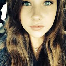 Eva Voros (@evaaa_voros)