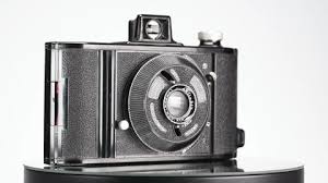 The following tracks will sound good when mixed with joji — slow dancing in the dark because they have similar tempos, adjacent camelot values, and complementary styles. Fotografie Kunst Stock Video Footage 4k And Hd Video Clips Shutterstock
