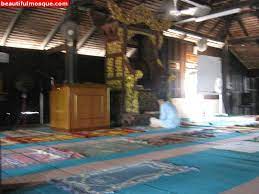 Masjid kampung laut adalah sebuah masjid yang berada di kelantan, malaysia. World Beautiful Mosques Pictures