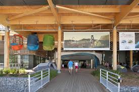 le mountain store centre international quechua a passy l observatoire des caue