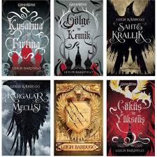 Bekle! diye sesimi yükselttim ama o çoktan arkasını dönmüştü. Leigh Bardugo Seti 6 Kitap Tamami Ciltli Leigh Bardugo Kitabi
