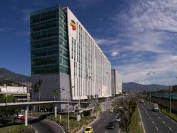 Resuelve tus dudas a través de nuestro chat bancolombia o deja que te llamemos. Bancolombia Cerrara Sucursales En Medellin El Fin De Semana Economia Portafolio