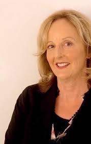 Janette Farrell's Instagram, Twitter & Facebook