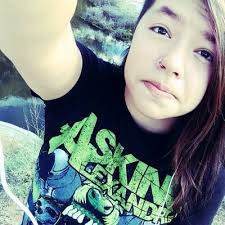 Miranda Gallegos (@asking_miranda)