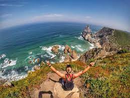 Universidade de lisboa (ulisboa) is the largest and most prestigious university in portugal and is one of europe's leading universities. Stadtetrip Und Meer Die Schonsten Strande Rund Um Lissabon Explore The Outdoors