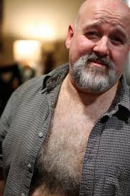 Omg how gorgeous is he.