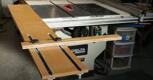 Sliding Crosscut Table Made From Round Shaft Linear Bearing Assembly