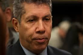 La abstención es el plomo en el ala de la candidatura de Henri Falcón •  Crónica Uno