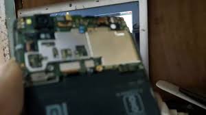 Steps to hard reset redmi y3 (bypass pattern lock) remove the back panel of the redmi y3 and connect the wire to the isp pinout. Mi 3s And 3s Prime Frp Unlock Edl Mode 2 Point Short Youtube