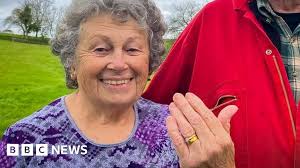 Marilyn Birch's Instagram, Twitter & Facebook