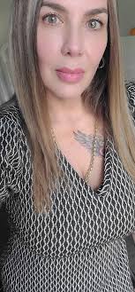 Me haces pensar y sentir cosas y eso no es normal en mi