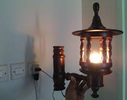 Anyaman adalah serat yang dirangkaikan hingga membentuk benda yang kaku, biasanya untuk membuat keranjang atau perabot. 30 Ide Desain Lampu Hias Dinding Cantik Kreatif