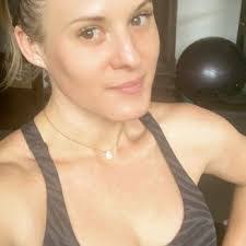 Stephanie Lapham's Instagram, Twitter & Facebook