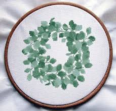 Kreuzstich vorlage in 5 seite pdf datei zum schnellen sticken und sammeln. Flower Cross Stitch Pattern Modern Eucalyptus Wreath Cross Etsy Kreuzstich Kreuzstichmuster Moderner Kreuzstich