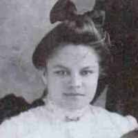 Elizabeth Driggers's Instagram, Twitter & Facebook