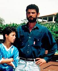 Contactos aqui presentes na página ,unicamente profissional. Cristiano Ronaldo S Father Turned To Drink After War In Africa But Alcohol Led To Death With Son At His Side Irish Mirror Online
