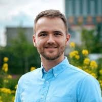 Carl Hackling's Instagram, Twitter & Facebook