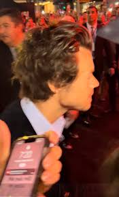 Lily Thompson (@lilyythompsonn)