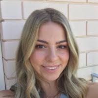 Hannah Munns's Instagram, Twitter & Facebook