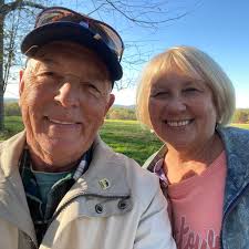 What neighborhood in the area has the best Christmas lights, I'm talking  basically every house is decorated, like an unspoken competition is  occurring. Thank you 🎄💚❤️