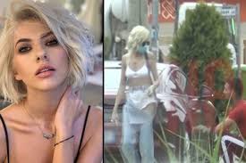 Lidia buble, batjocorită și umilită pe internet. Observator Antena 1 Lidia Buble Nu A È›inut Cont De Faptul CÄƒ Este Una Dintre Cele Mai Cunoscute Vedete Din Romania È™i A FÄƒcut Pe StradÄƒ Un Gest Ce I A Uimit