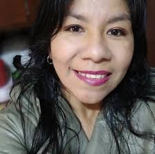 En mayo de 1980, fundé la Academia Pre Universitaria Ingeniería, que  permitió a miles de jóvenes ingresar a la Universidad Nacional de Trujillo  y a las mejores universidades del país, cambiando para