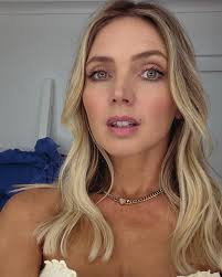 Hilarious Aussie advice after Raygun makes another bad move. #fyp #raygun  #comedy #comedian #viral