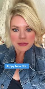 Happy new year #divorceafter50 #singlelife #sobriety #lifegoeson  #delmarhairstylist