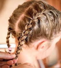 These girls hair style ideas are so easy to do! 20 Quick And Easy Braids For Kids Tutorial Included