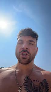 Lmao please tell me this guy isn't being serious