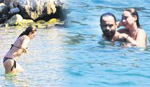 Burçin terzioğlu 9 mart 1980 yılında i̇stanbul'da doğmuştur. Burcin Terzioglu Ve Sevgilisi Umut Duygu Tatilde