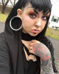 Bianca Auf Instagram I M Getting Tattooed Today And I M Excited We Re Getting Ready For Friday The 13th Cool Piercings Body Mods Body Modification Piercings