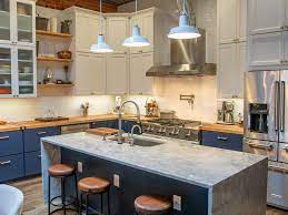 Stainless steel kitchen utensil holder, kitchen caddy, utensil organizer. Modern Kitchen