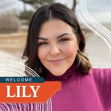 Kari Flaherty's Instagram, Twitter & Facebook