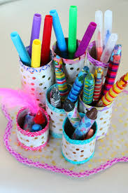 Don't worry, these diy desk organizer ideas are simple enough to be crafted and customized by for your pens and pencils you could also make a holder out of cork trivets. Diy Pen Organizer With Recycled Materials Easy Peasy Creative Ideas