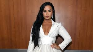 Go check out the store after you have watched this preview vi. Demi Lovato Cut Her Long Hair Into An Asymmetrical Lob Photos Allure