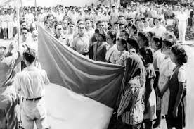 Bendera prancis terdiri dari warna biru, putih, dan merah yang disusun berurutan secara vertikal dari kiri ke kanan. Sejarah Warna Bendera Indonesia Benarkah Mirip Monako Dan Polandia