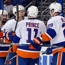 The isles player took exception to a hard stick from kucherov to the side of the knee and a kerfuffle buckle up. Islanders Vs Lightning Game 1 Prince Scores Twice In New York S 5 3 Game 1 Win Lighthouse Hockey