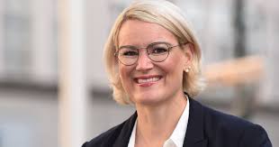 Wirtschaftsreferentin Eva Weber ist Oberbürgermeister-Kandidatin