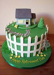 To make a retirement cake extra special, you want to put the perfect saying on the cake. Cake Design House The Cake Boutique