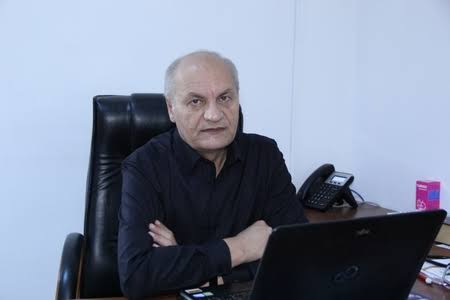 Antibiotik soyuqdəymə və öskürək dərmanı deyil": Pediatr Vaqif Qarayevlə  müsahibə - (VİDEO)