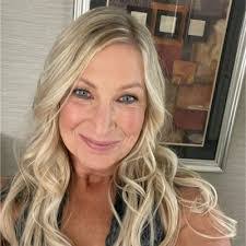 Leann Montgomery's Instagram, Twitter & Facebook