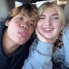 Hello everyone, just wanting to see if anyone else has a SIT in E 1-79  began training 9/15 so we can keep each other updated 🤗