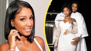 Ashley Burgos's Instagram, Twitter & Facebook