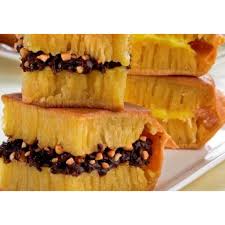 Jika menjelang puasa tersedia juga rasa lainnya seperti nangka, sirsak, kacang hijau, blewah hingga leci. Martabak Regular Kacang Coklat Wijen Shopee Indonesia