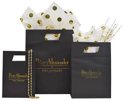 Parmi tous ses sacs et sachets, packdiscount le spécialiste de l'emballage, vous propose parmi tous ses sacs et sachets, une gamme complète de sac kraft. Changez Vos Habitudes En Choisissant Le Sac Kraft Pas Cher