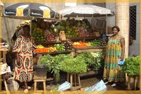 Stand De Marche De Fruits Et Legumes Au Cameroun Stands De Marche Fruits Et Legumes Fruits