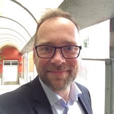 Martin Bak (@MartinBak75)