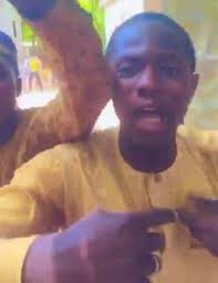 Just for me to create a connection to this server so I can run some  commands in this software, I've been having the worst day of my life. I  never start