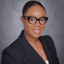 Leanne Pate's Instagram, Twitter & Facebook